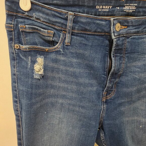 ๐ฆ Old Navy Distressed Skinny Jeans โ Size 14 โ Knee Rips & Cutoff Hems! ๐ฅ - Picture 10 of 10